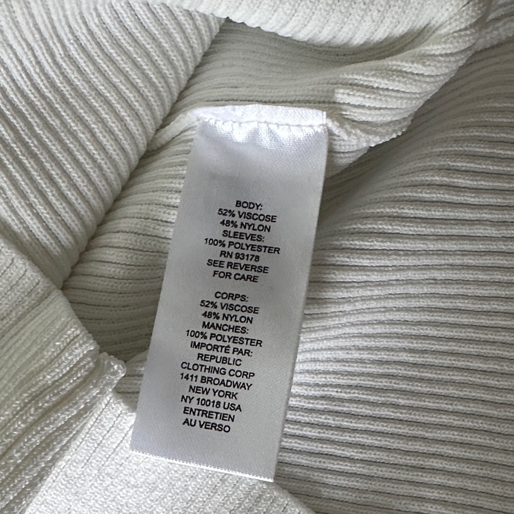 NWOT White Ruffled Sleeve Ribbed Top - Picture 4 of 9